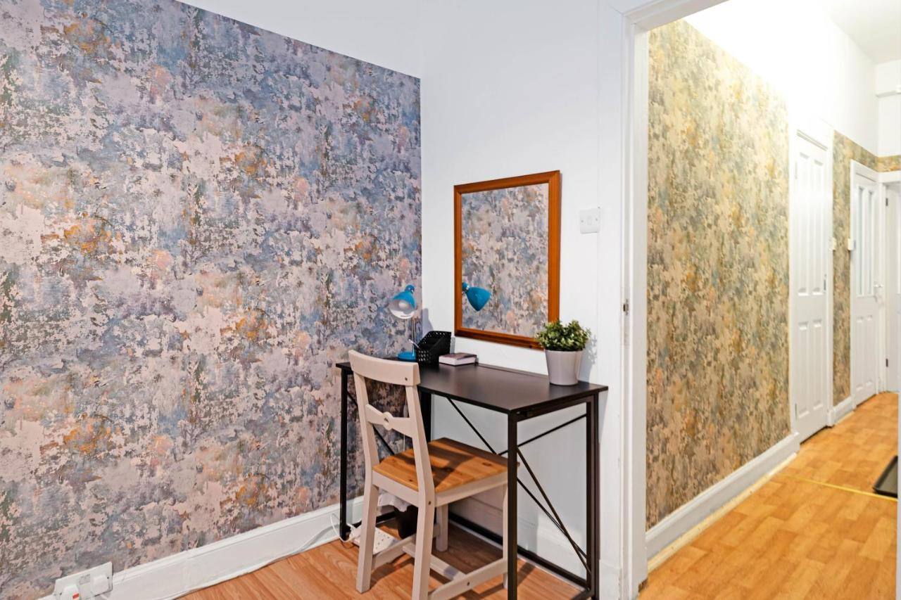 And Modern With A Garden Appartement *
